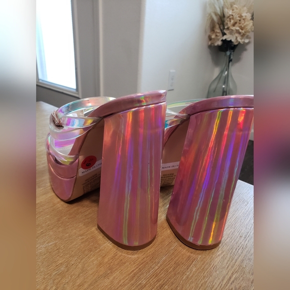 YOKI pink iridescent strappy platform block heels Size 6.0 New without box - Picture 6 of 11